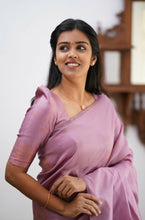 Load image into Gallery viewer, Snappy Baby Pink Soft Silk Saree With Stunning  Blouse Piece KP