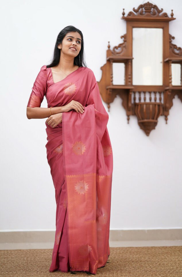 Mesmerising Pink Soft Silk Saree With Skinny Blouse Piece KP