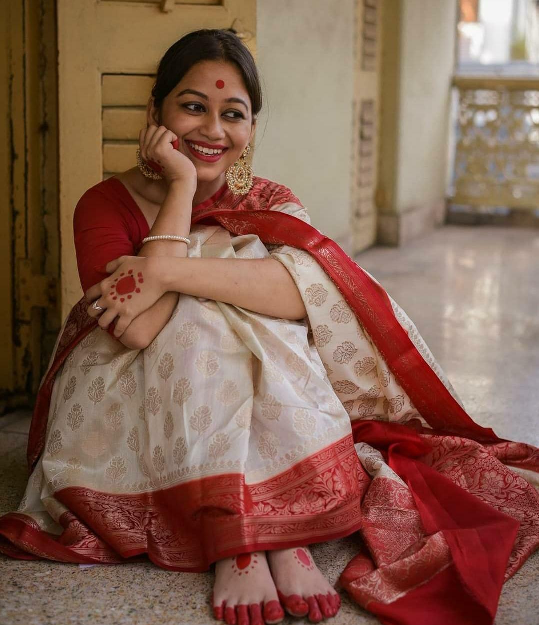 Splendorous Beige Soft Banarasi Silk Saree With Bucolic Blouse Piece KPR