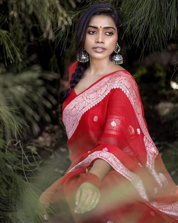 Angelic Red Soft Silk Saree With Excellent Blouse Piece KPR
