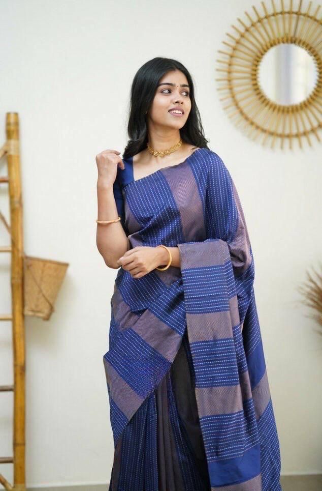 Desuetude Navy Blue Soft Silk Saree With Staggering Blouse Piece KPR