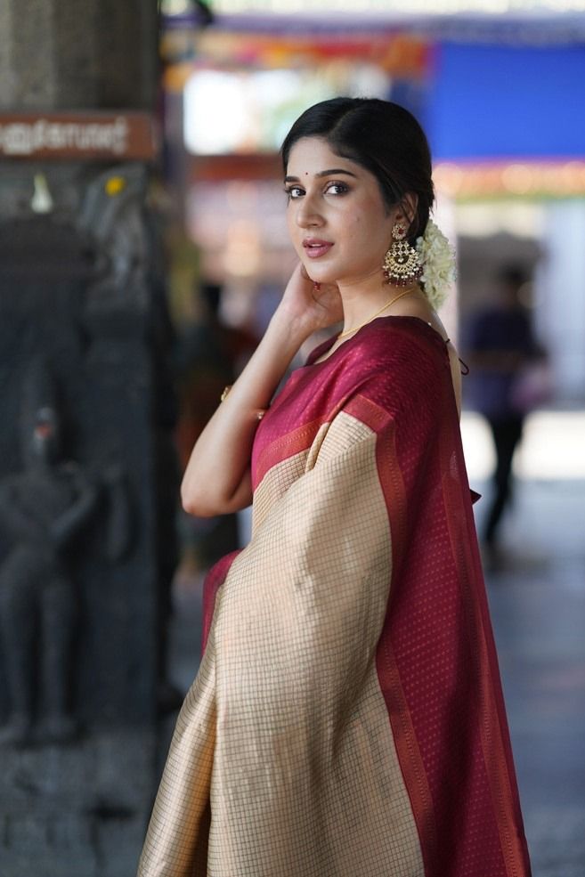 Chatoyant Beige Soft Silk Saree With Dalliance Blouse Piece KPR