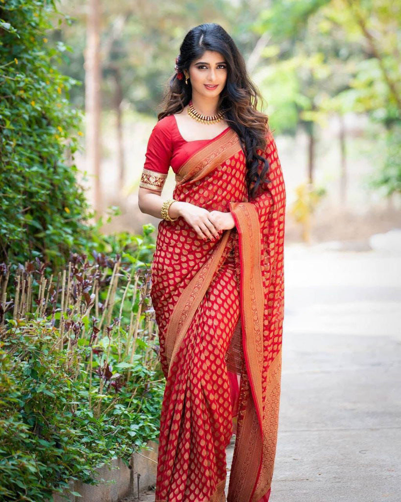 Red Saree in Paithani Silk for Women - Clothsvilla