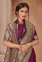 Load image into Gallery viewer, Magenta Banarasi Silk Saree With Zari Weaving Work Clothsvilla