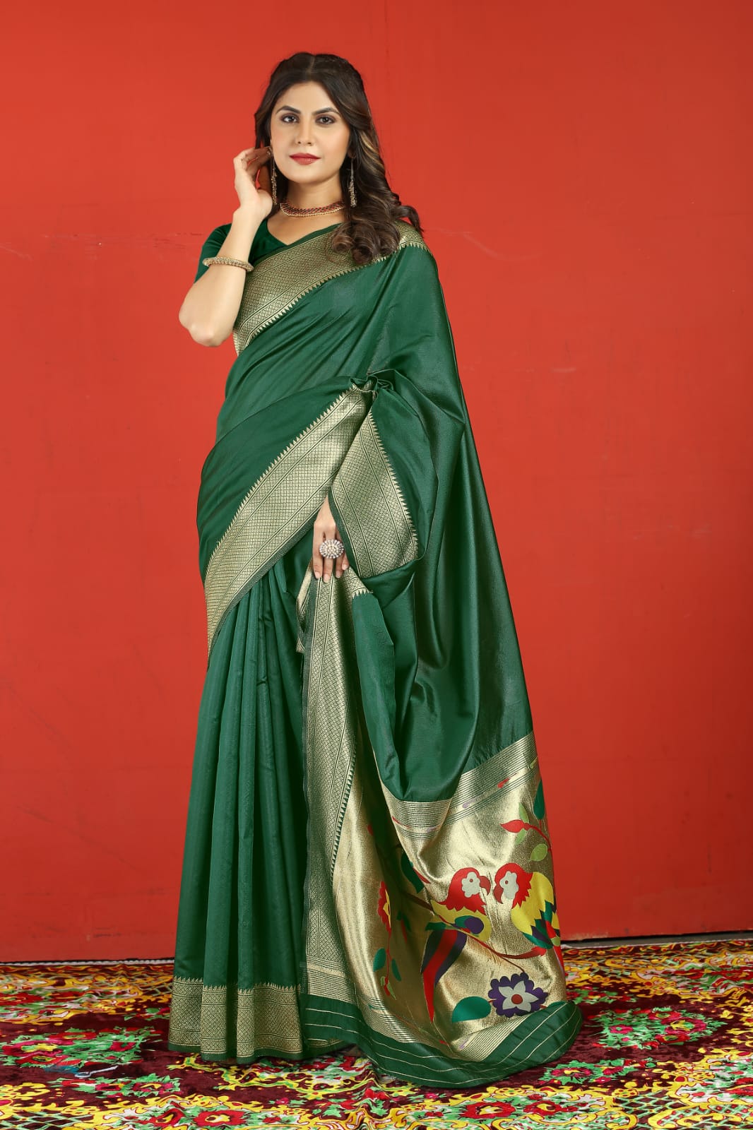 Symmetrical Dark Green Paithani Silk Saree With Extraordinary Blouse Piece Manzar-Paithani Silk