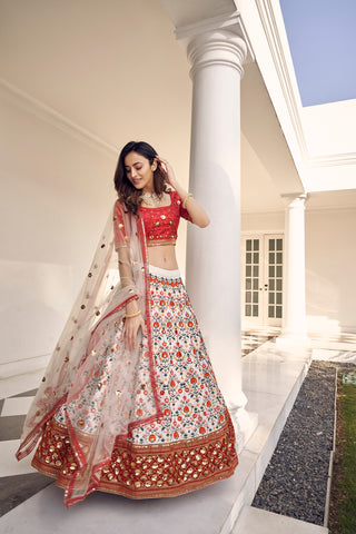 Navratri Wear Heavy Bollywood Lehenga Indian Party Indian Traditional Lehenga Designer Lengha Choli Wedding ClothsVilla