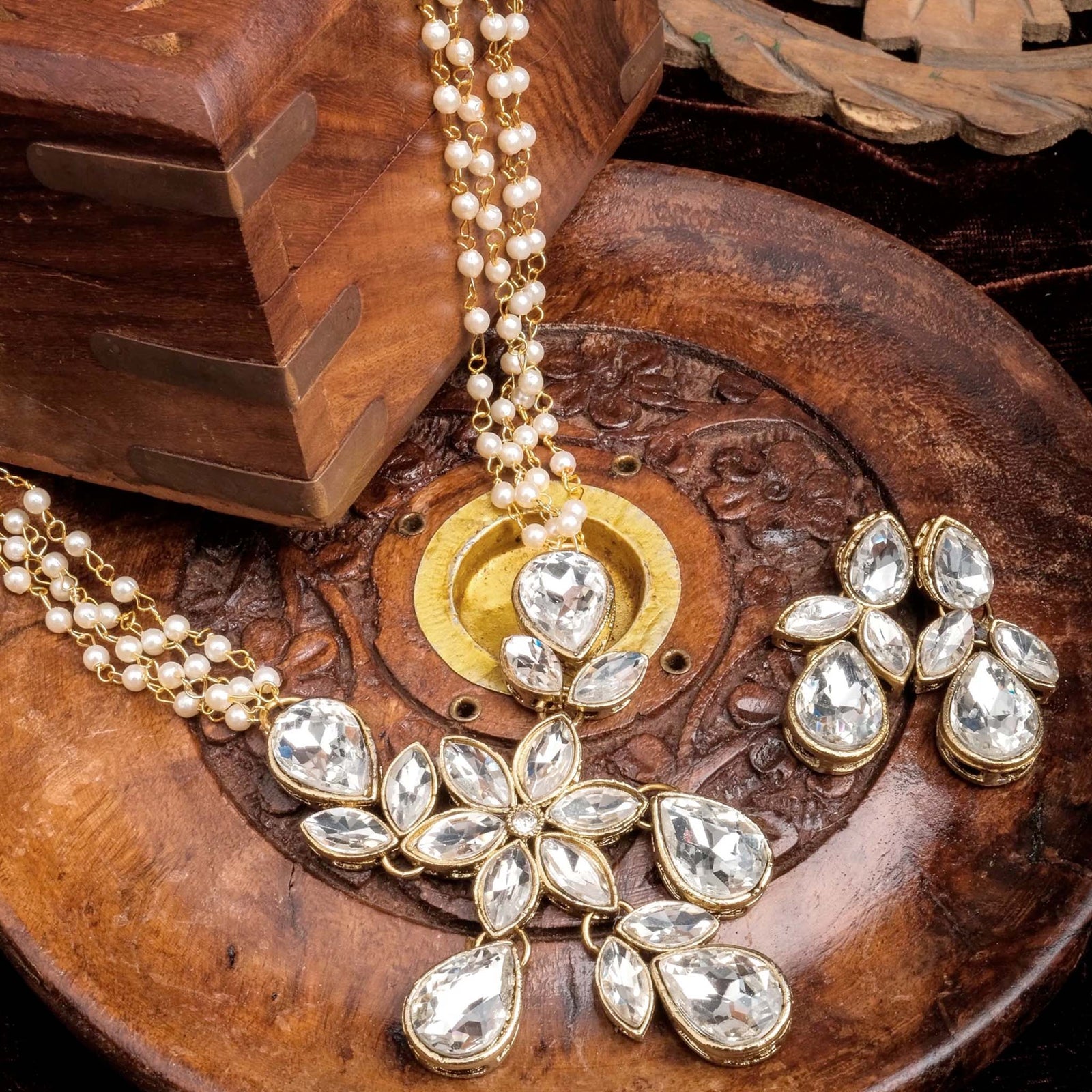 Pearl Chain with Dimond Necklace Alloy Gold-plated Jewel Set ClothsVilla
