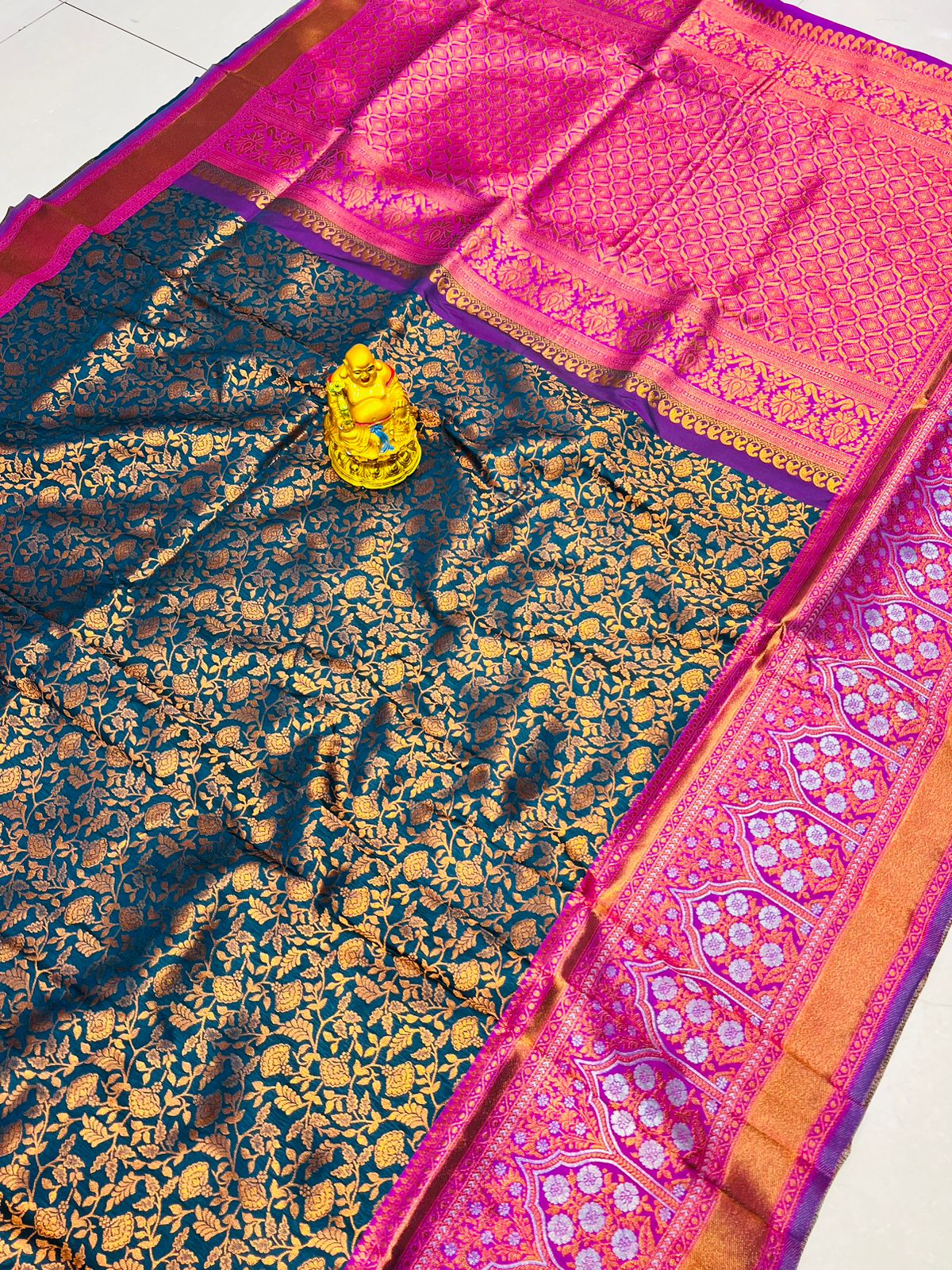 Jazzy Navy Blue Kanjivaram Silk Saree With Dissemble Blouse Piece Policona-Kanjivaram Silk Main image