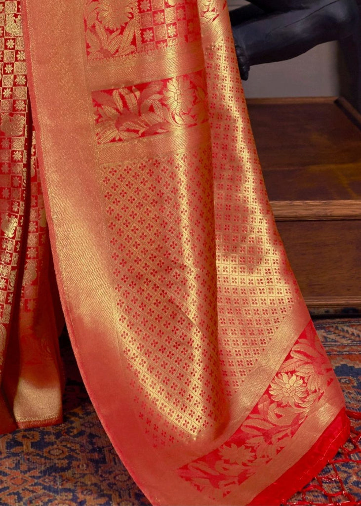 Tomato Red and Golden Blend Kanjivaram Soft Woven Silk Saree Clothsvilla