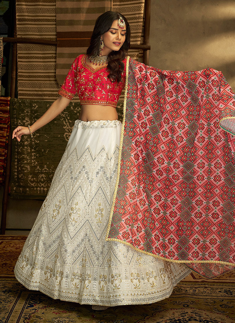 Red & White Minimal Lehenga~Indian Bridal Lehenga 2021~Choli with  Dori~Latest Ethnic wear~Zardozi | Indian bridal wear, Indian bridal  couture, Bridal lehenga red