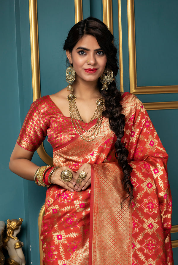 Red Golden Weaving Banarasi Silk Bridal Wear Saree ClothsVilla