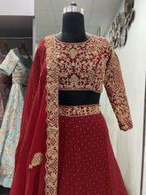 Load image into Gallery viewer, Red Lehenga Choli in Georgette With Mukaish Work Clothsvilla