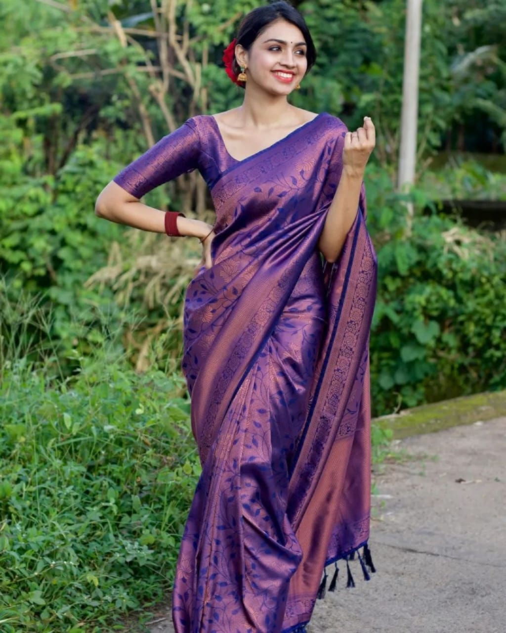 Conflate Navy Blue Soft Banarasi Silk Saree With Engaging Blouse Piece Shriji Main image