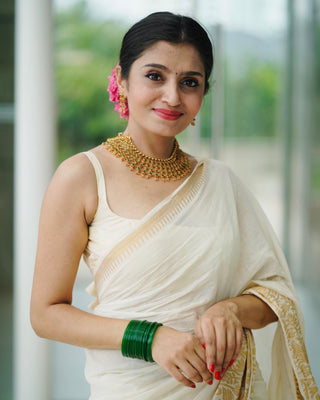 Beauteous White Soft Silk Saree With Serendipity Blouse Piece Shriji