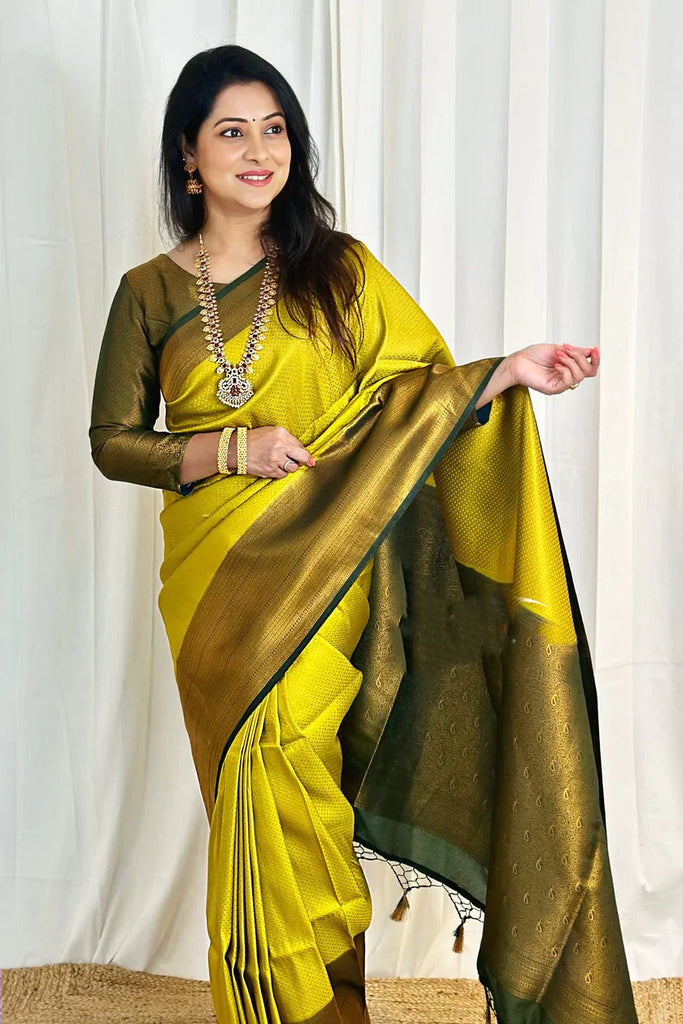 Snazzy Lemon Soft Silk Saree With Inspiring Blouse Piece Shriji