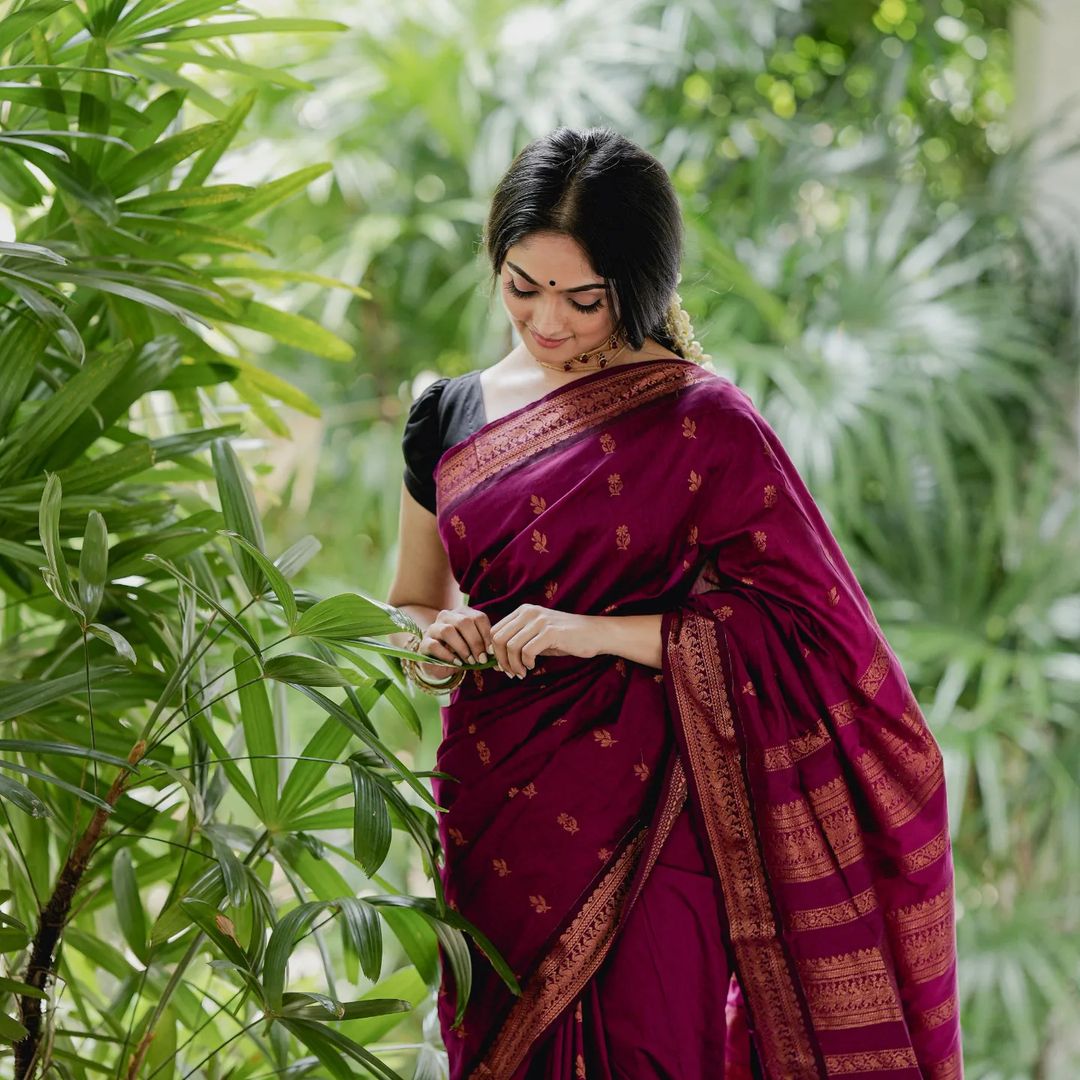 Lovely Purple Soft Silk Saree With Angelic Blouse Piece Shriji