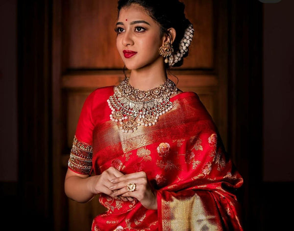 Tremendous Red Soft Banarasi Silk Saree With Stunner Blouse Piece Shriji