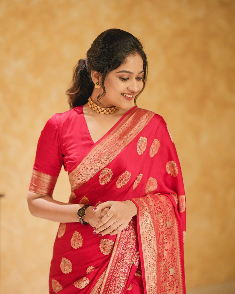 Engrossing Red Soft Silk Saree With Classic Blouse Piece Shriji