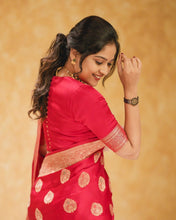 Load image into Gallery viewer, Engrossing Red Soft Silk Saree With Classic Blouse Piece Shriji