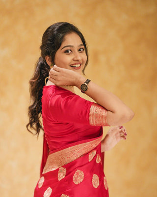 Engrossing Red Soft Silk Saree With Classic Blouse Piece Shriji