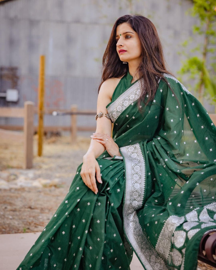 Moiety Green Cotton Silk Saree With Sensational Blouse Piece Shriji