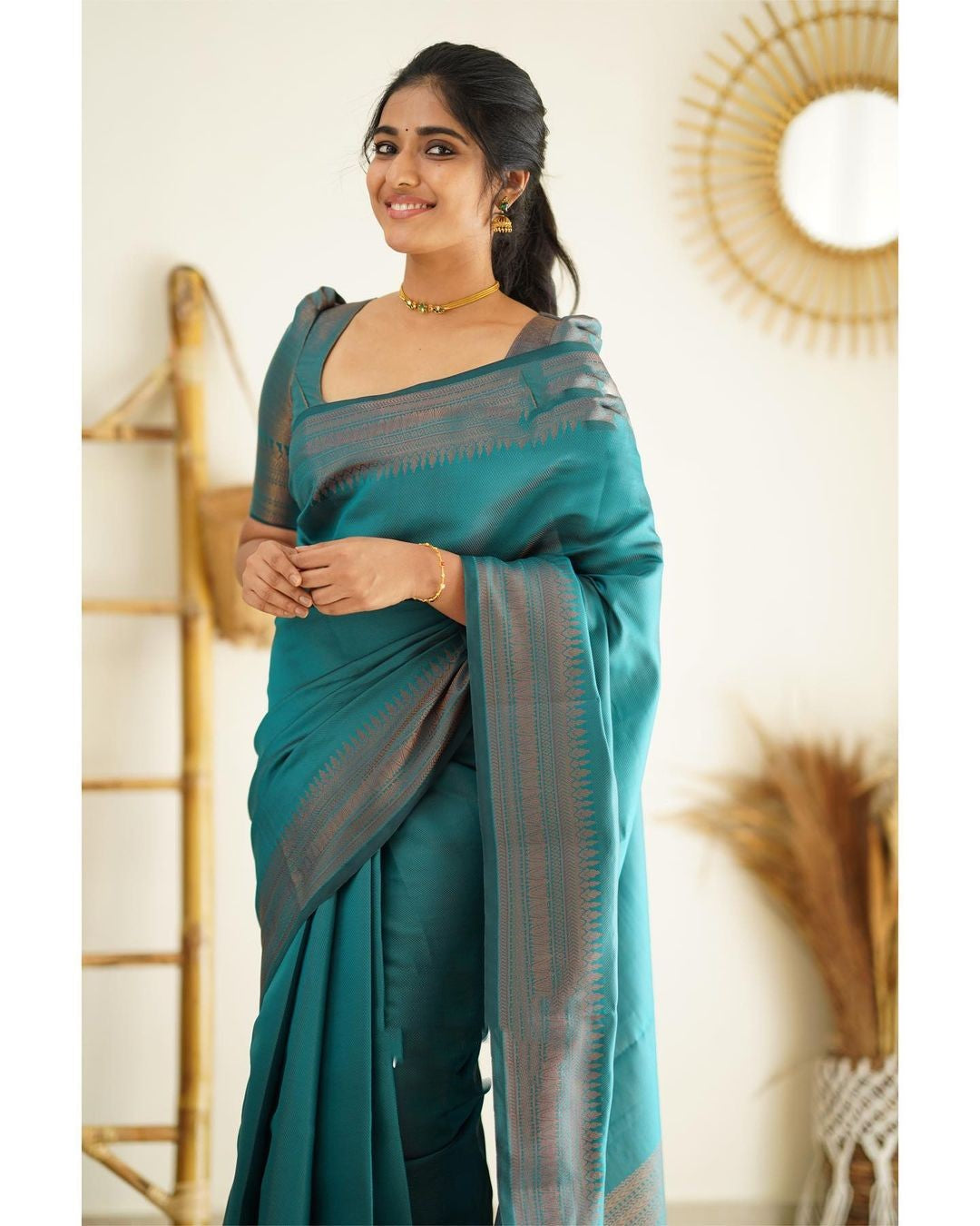 Eloquence Rama Soft Silk Saree With Lagniappe Blouse Piece Shriji