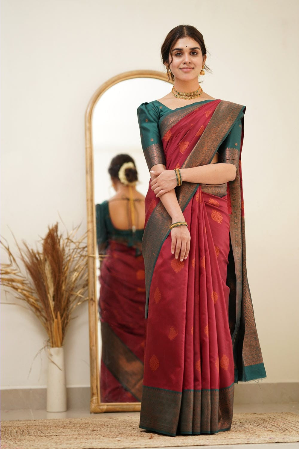 Fragrant Maroon Soft Silk Saree with Exuberant Blouse Piece Shriji