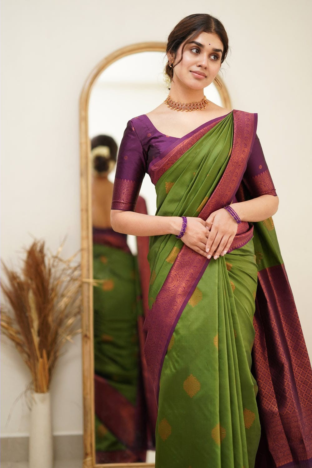 Splendorous Mehndi Soft Silk Saree with Glittering Blouse Piece Shriji