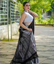 Load image into Gallery viewer, Desirable Black Soft Banarasi Silk Saree With Attractive Blouse Piece Shriji