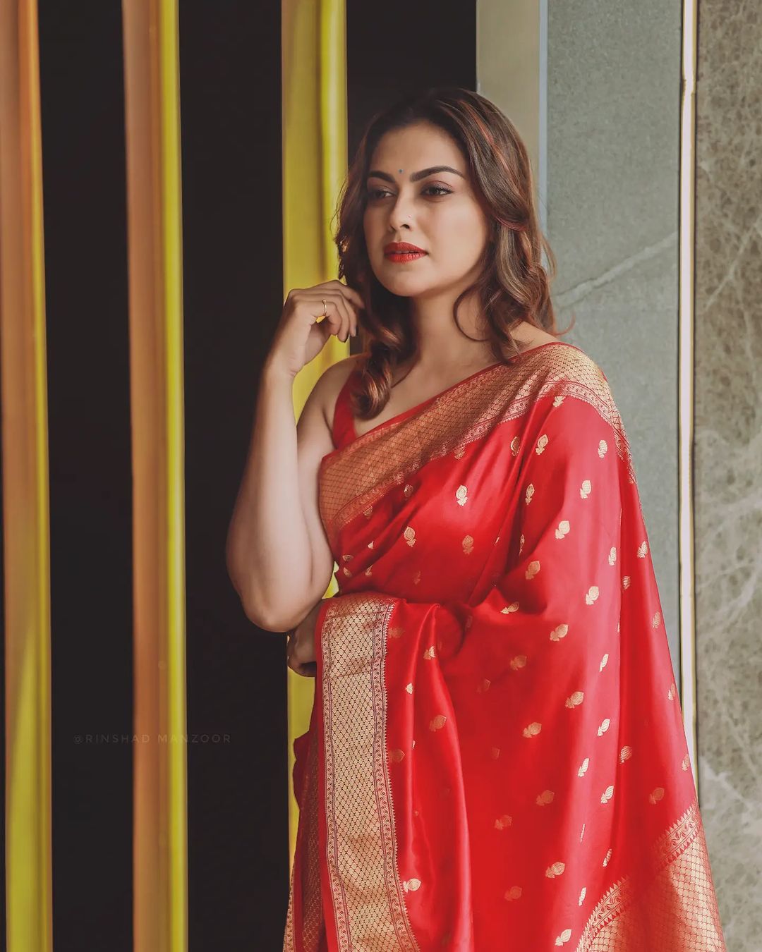 Cynosure Red Soft Banarasi Silk Saree With Demesne Blouse Piece Shriji