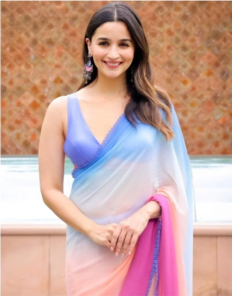 BREAKING: Alia Bhatt to be seen wearing nearly 20 sarees in the 1 minute  16-second-long teaser of Rocky Aur Rani Kii Prem Kahaani 20 : Bollywood  News - Bollywood Hungama