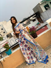 Load image into Gallery viewer, White Color Ready to wear cotton Printed Saree ClothsVilla