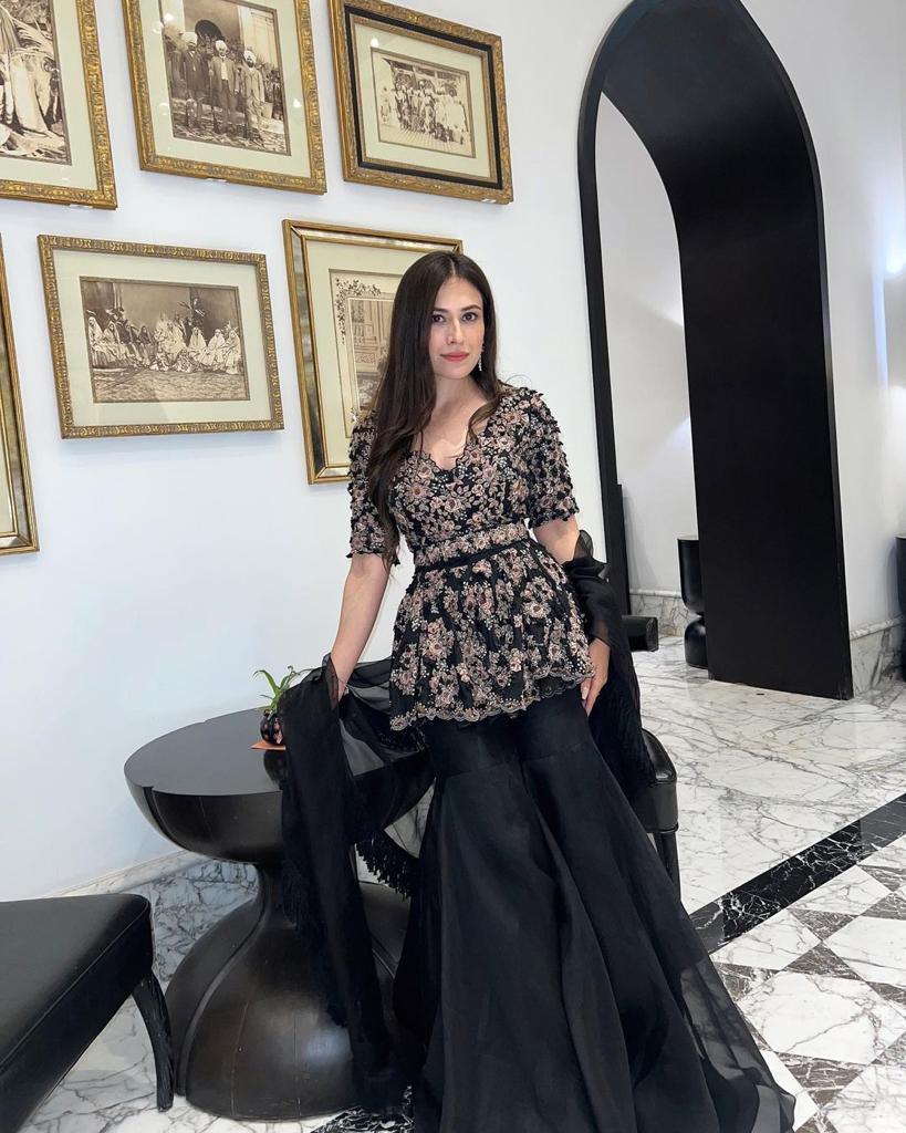 Black Sharara Suit in Organza Silk With Embroidery Work Black Sharara Suit in Organza Silk With Embroidery Work