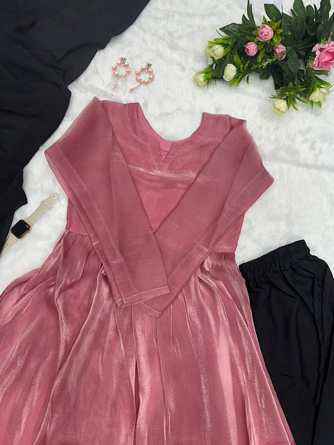 Pretty Organza Nayra Cut Dusty Pink Color Kurti Set Main image