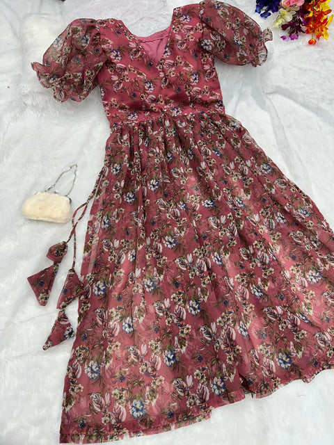Latest Nayra Cut Printed Dusty Pink Color Kurti Main image