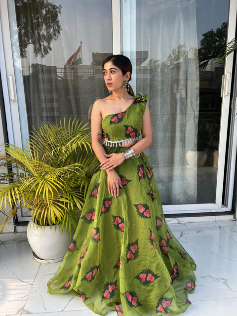 Lovely Organza Silk Green Color Lehenga With Stylish Blouse Main image