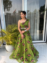 Load image into Gallery viewer, Lovely Organza Silk Green Color Lehenga With Stylish Blouse