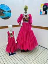 Load image into Gallery viewer, Pink Color Leheriya Print Mother Daughter Gown Combo