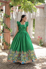Load image into Gallery viewer, Exclusive Rich Designer Print Green Color Gown
