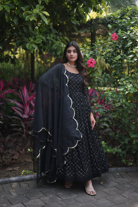 Black Color Multi-sequence Work Georgette Chex Gown Main image