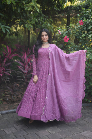 Pink Color Multi-sequence Work Georgette Chex Gown