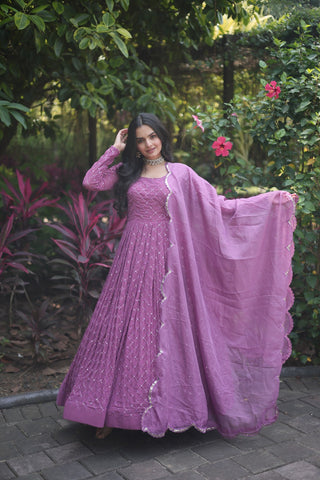 Pink Color Multi-sequence Work Georgette Chex Gown
