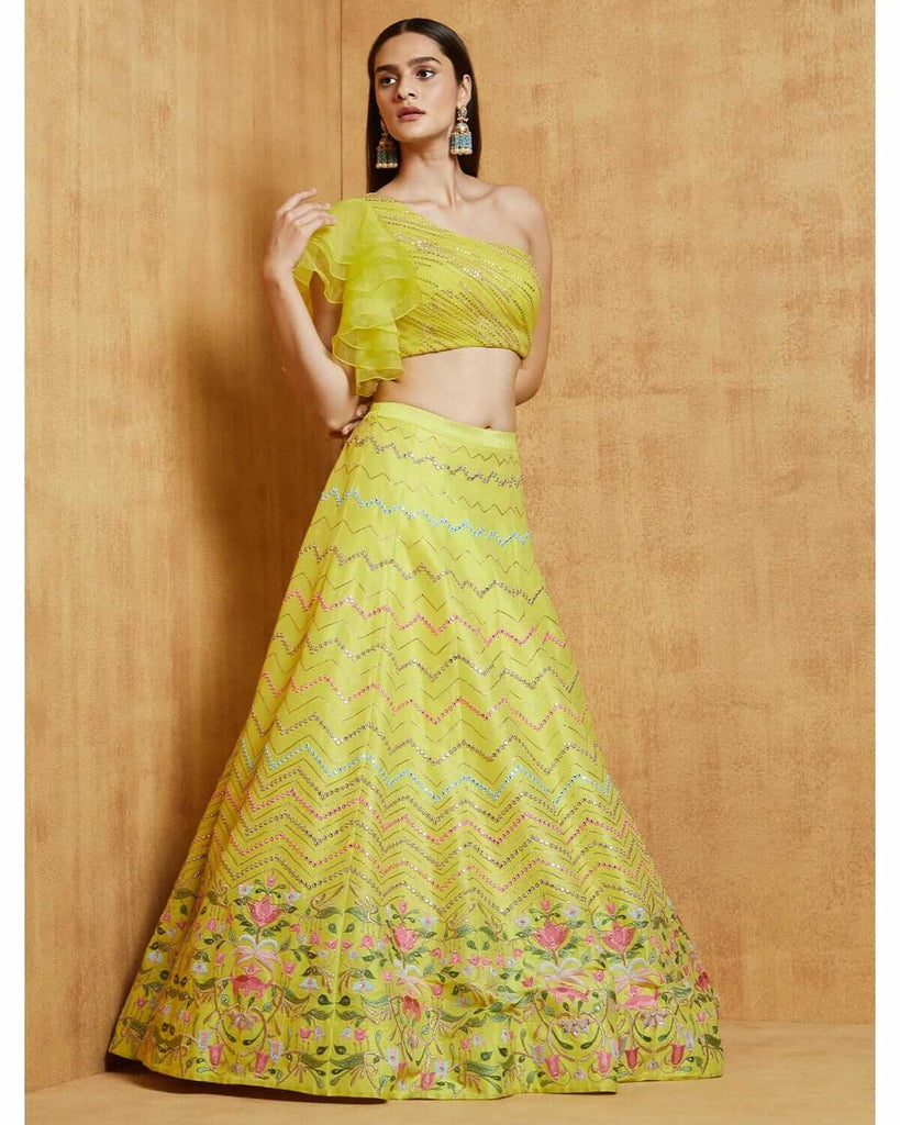 Sanya gulati Mustard Yellow Embroidered Jacket Lehenga Set – Kuro Clothing  India