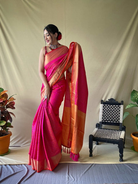 Bandhej Patola Pink Clothsvilla Main image