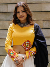 Load image into Gallery viewer, Yellow Color Embroidery Aari Cotton Material Blouse Clothsvilla