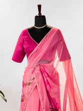 Load image into Gallery viewer, Blush Color Floral &amp; Foil Printed Saree Clothsvilla