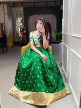Load image into Gallery viewer, Green Color Weaving Zari Work Jacquard Silk Paithani Gown Clothsvilla