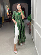 Load image into Gallery viewer, Green Color Foil and Printed Pure Cotton Kurti Clothsvilla