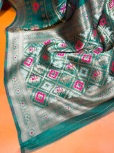 Load image into Gallery viewer, Teal Color Weaving Work Organza Saree Clothsvilla