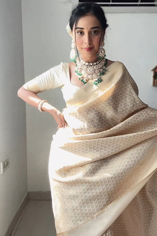 Demesne 1-Minute Ready To Wear Beige Kanjivaram Silk Saree RTW